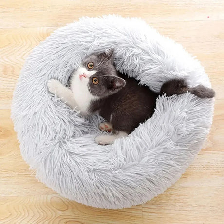 Ultra-Plush Calming Cat Bed – Soft, Cozy, and Perfect for Nestling